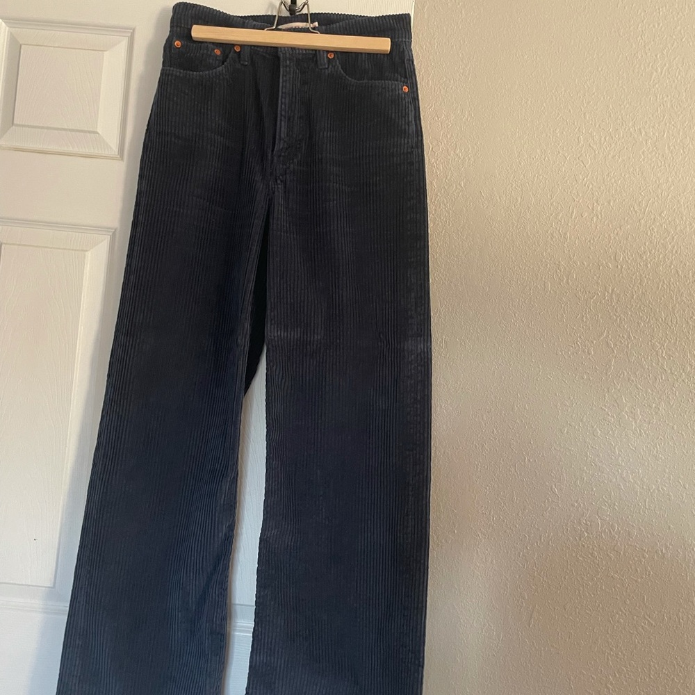LEVI CORDUROY FLARE PANTS ❣️